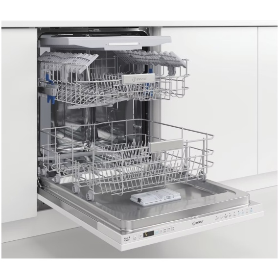 Indesit Fullsize Fully Integrated Dishwasher
